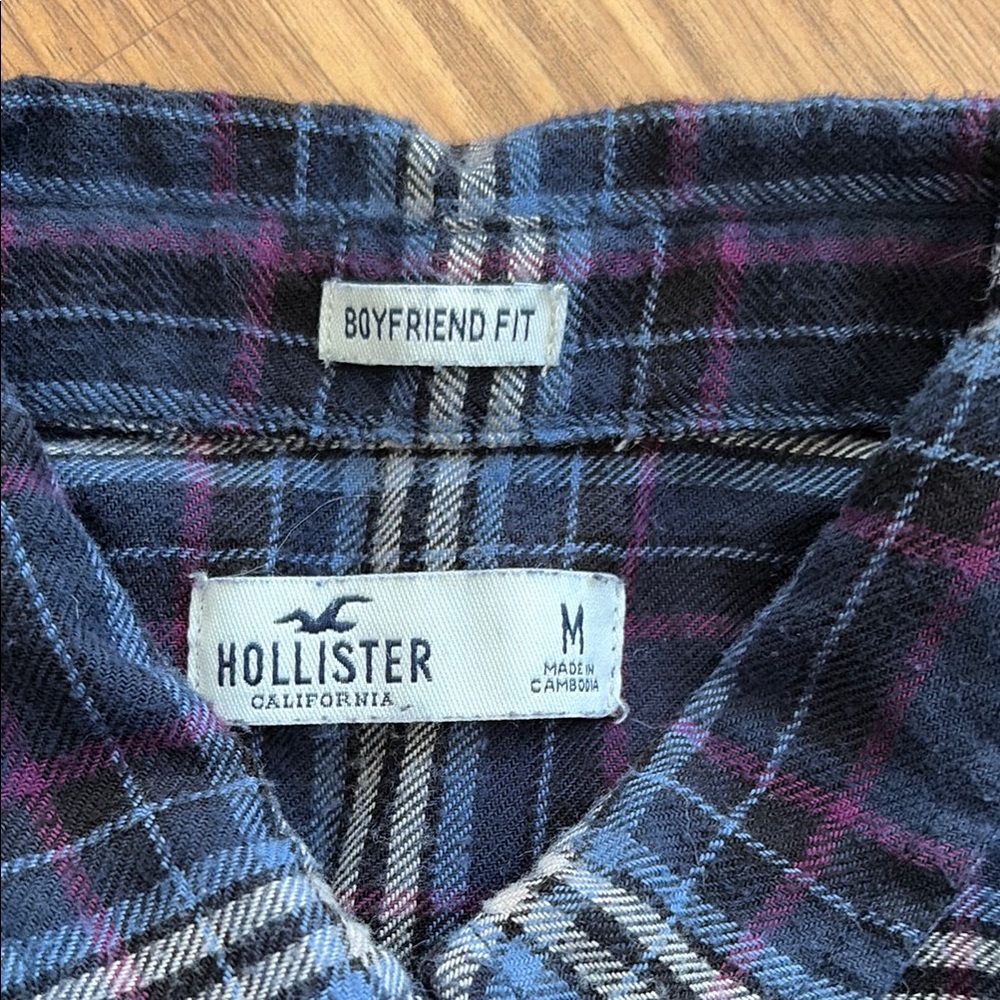 Hollister Flannel Shirt Plaid Button-Down Shirt Size Medium - Picture 4 of 5